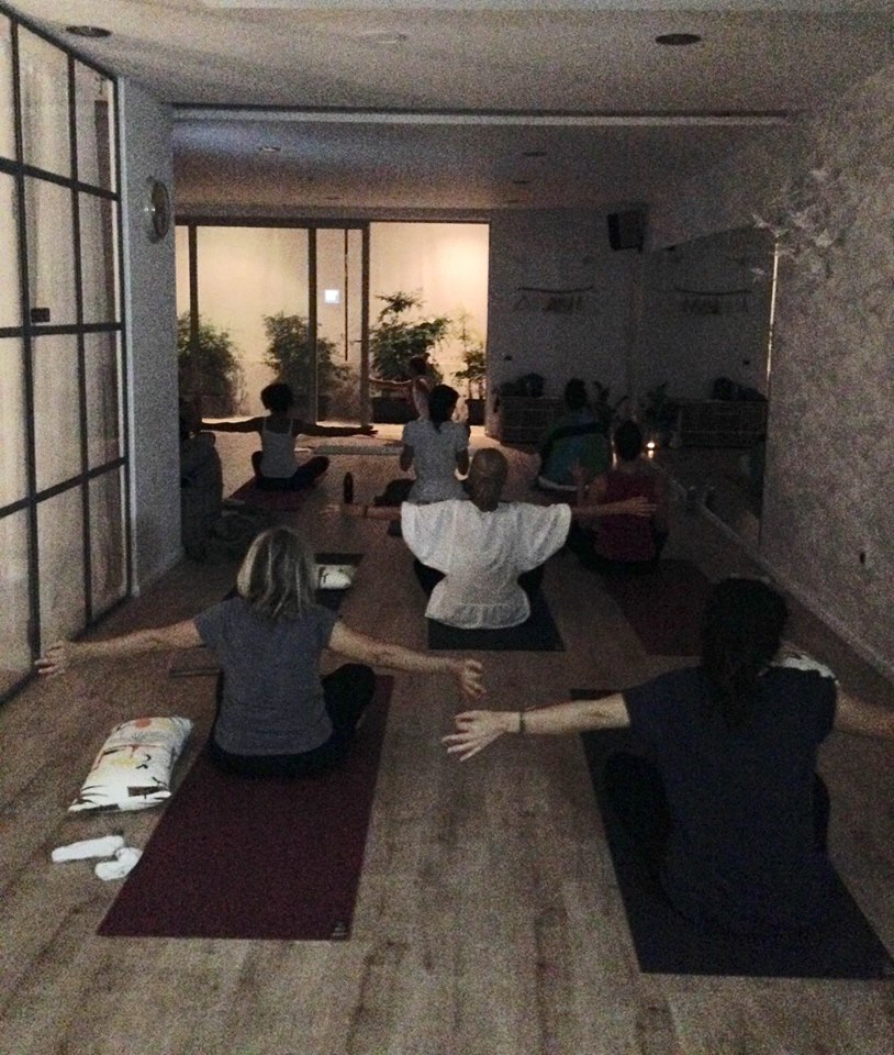 yoga-hobnob-2