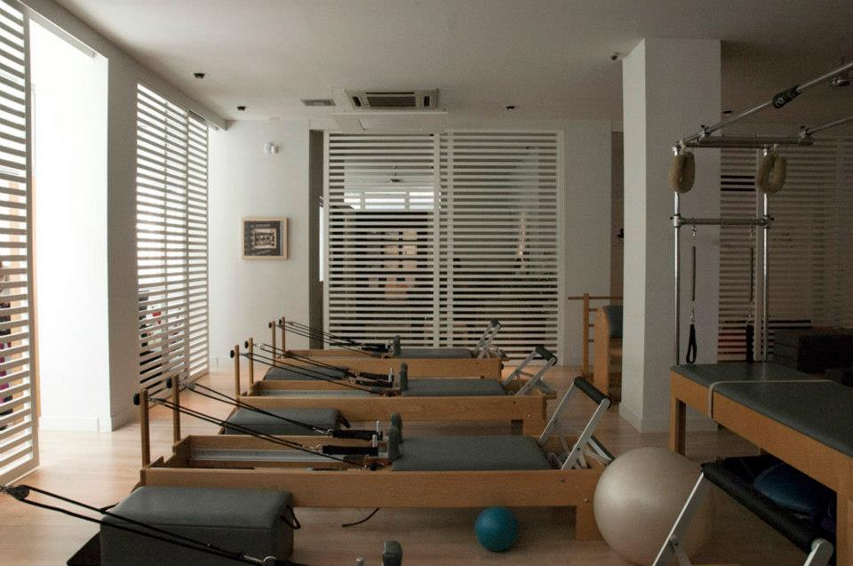 mind & body pilates studio khfisia reformer