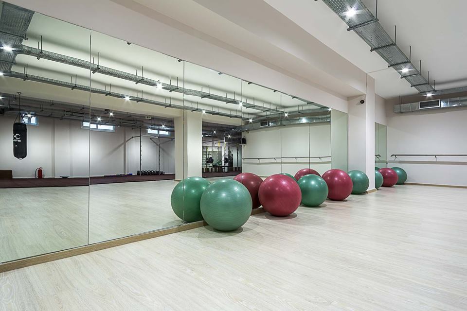 pilates ball axion