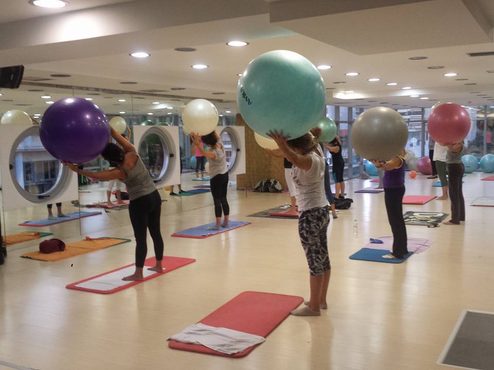 pilates ball voula