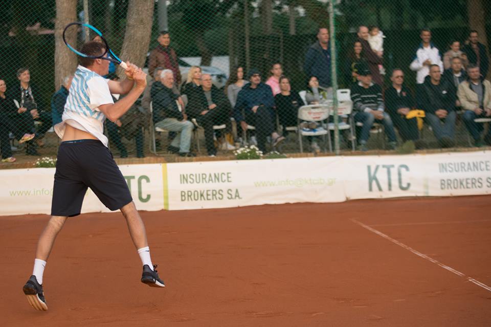 tournoua kavouri