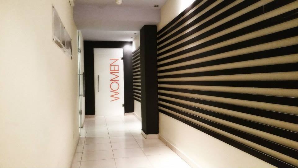 yava place glyfada