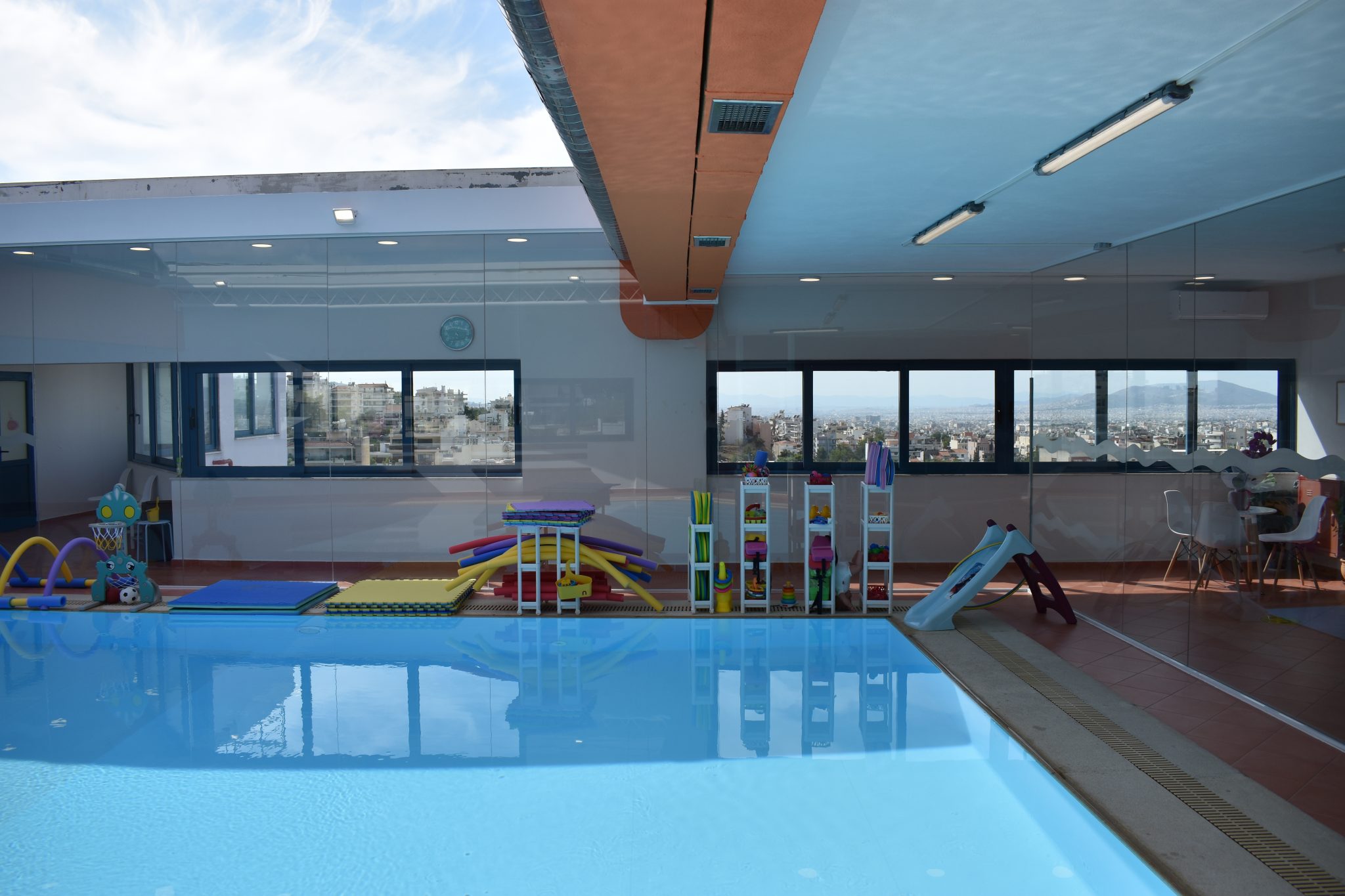 littlesubmarine-open-roof