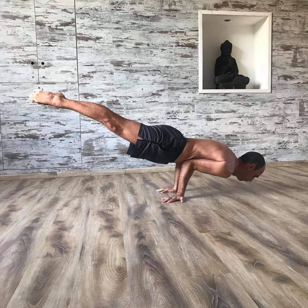 akis-farmakis-yoga-instructor-sportshunter-03