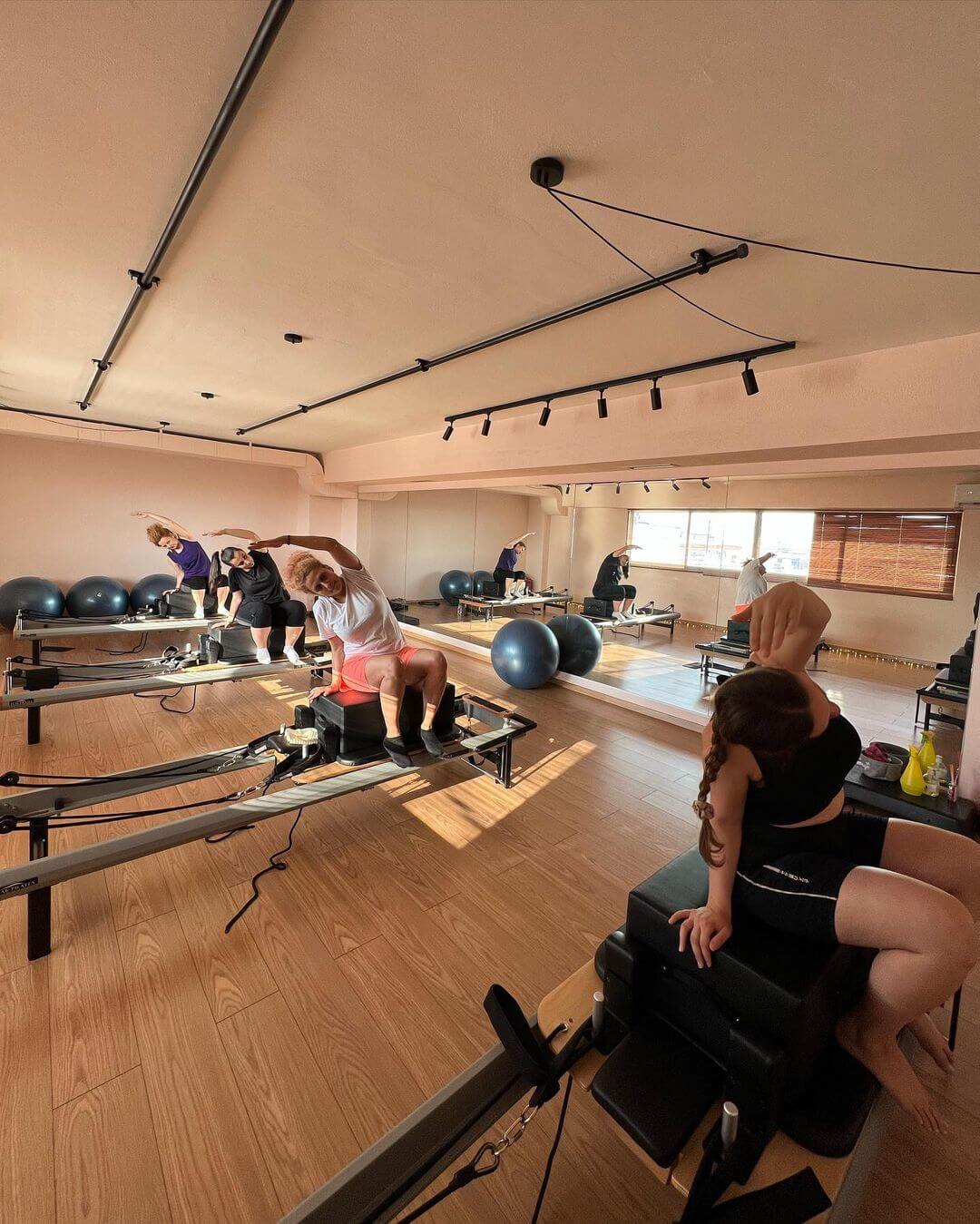 pilates-reformer-the-next-level-07