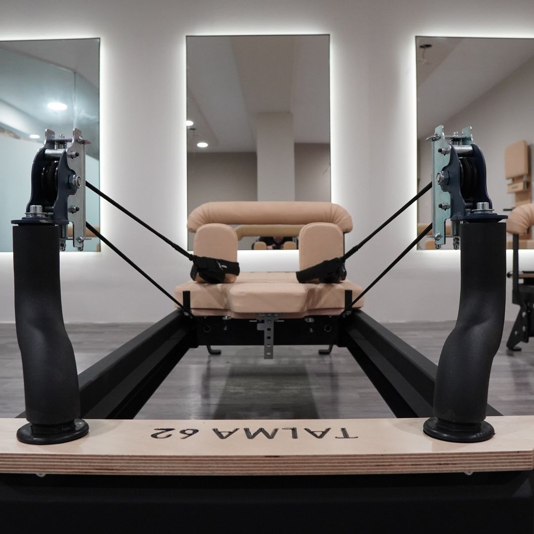 wave-pilates-reformer-studio-peristeri