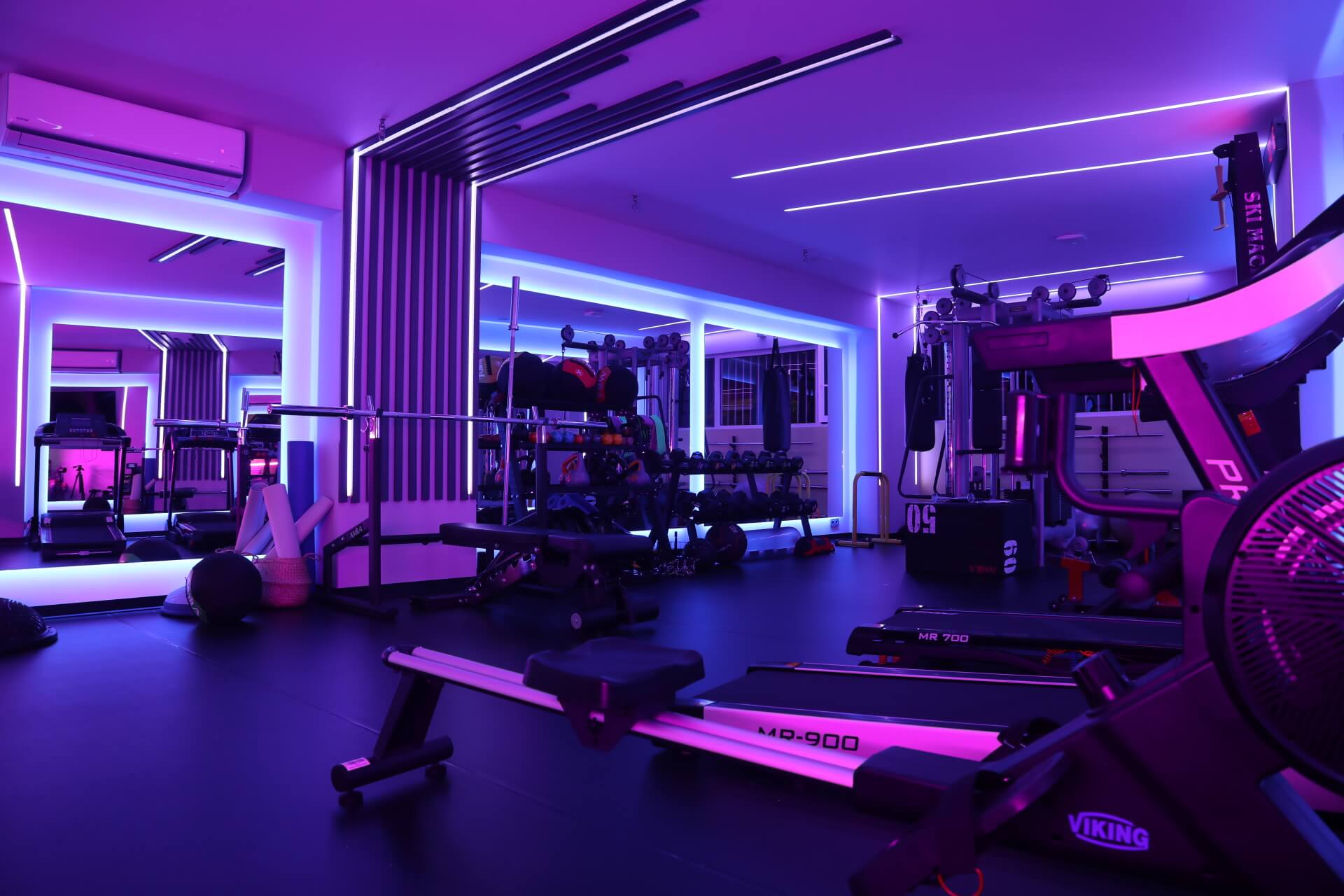 13 Fitness Room