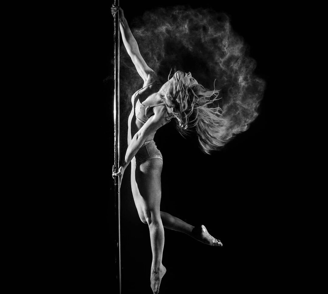 flying-flow-nea-smirni-pole-dancing-12-sportshunter