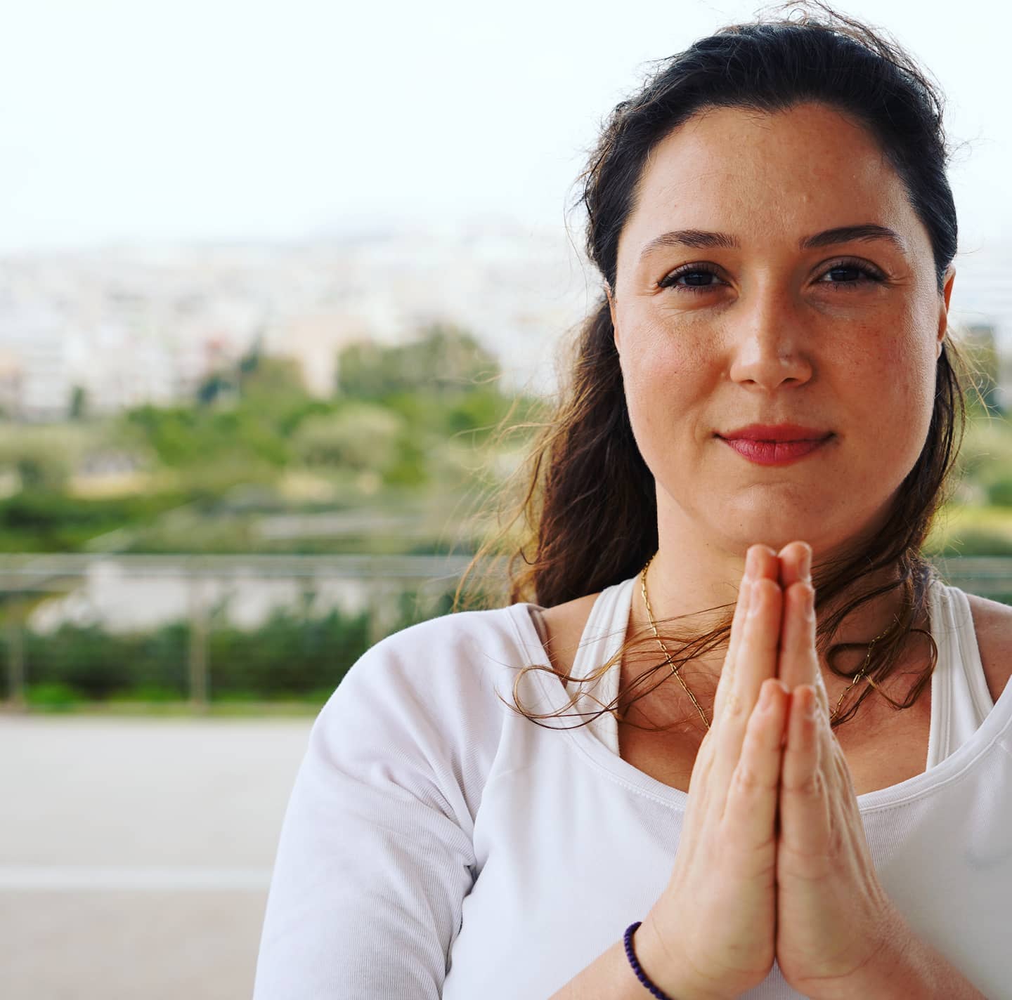 hobnob-glyfada-aggeliki-lalagianni-yoga-instructor-profile-sportshunter