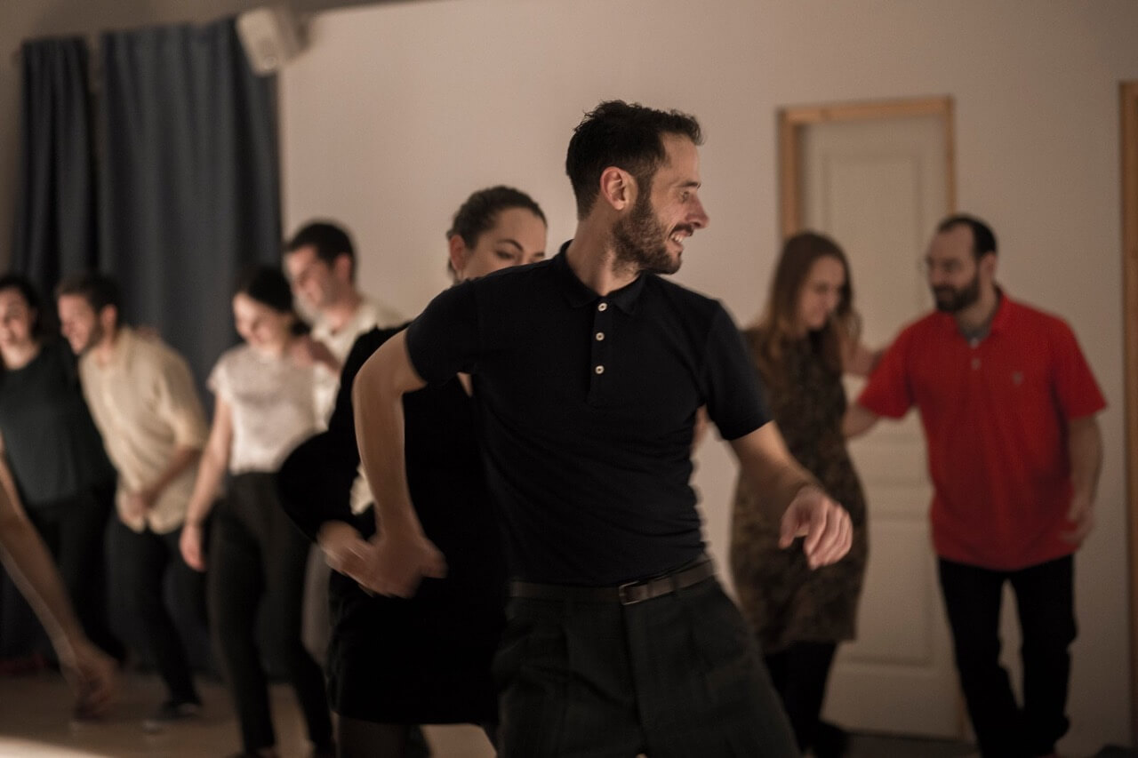 hobnob-glyfada-dimitris-stavropoulos-dance-instructor-sportshunter