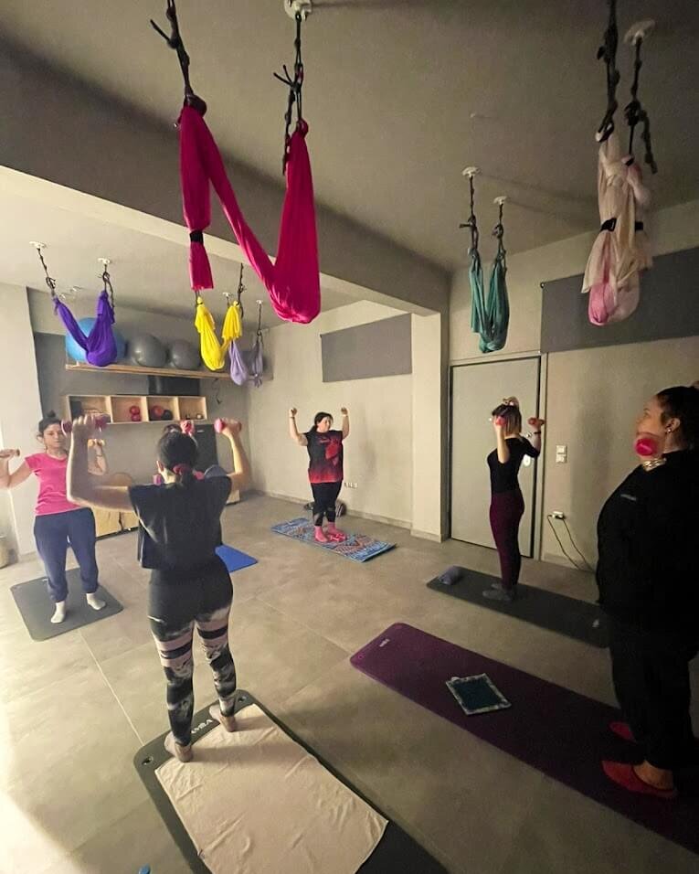 maria-economou-pilates-irakleio-aerial-yoga-sportshunter