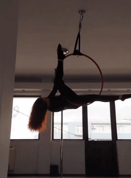 v-angels-pole-agia-paraskevi-aerial-hoop-01-sportshunter