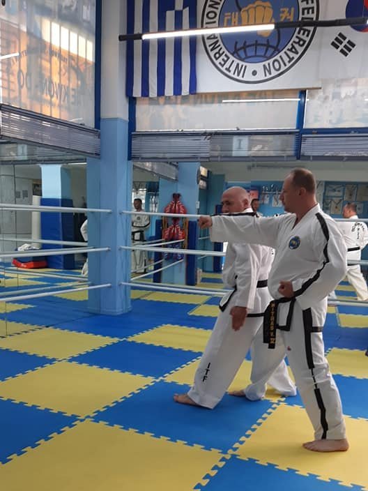 athlikos-sillogos-akropoli-koukaki-taekwondo-06-sportshunter