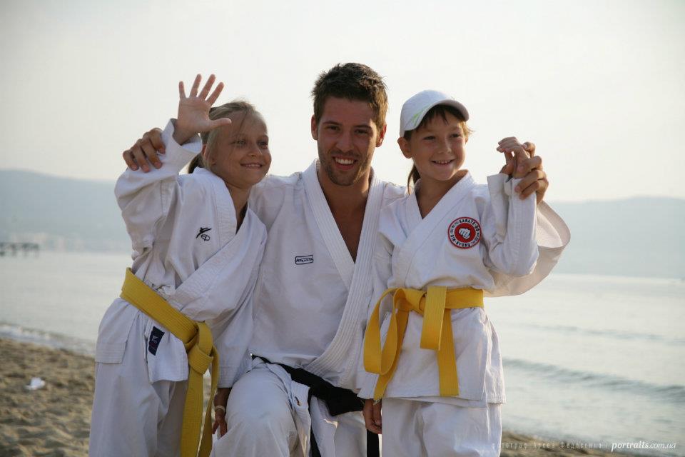 tzanos-karate-academy-cover-sportshunter