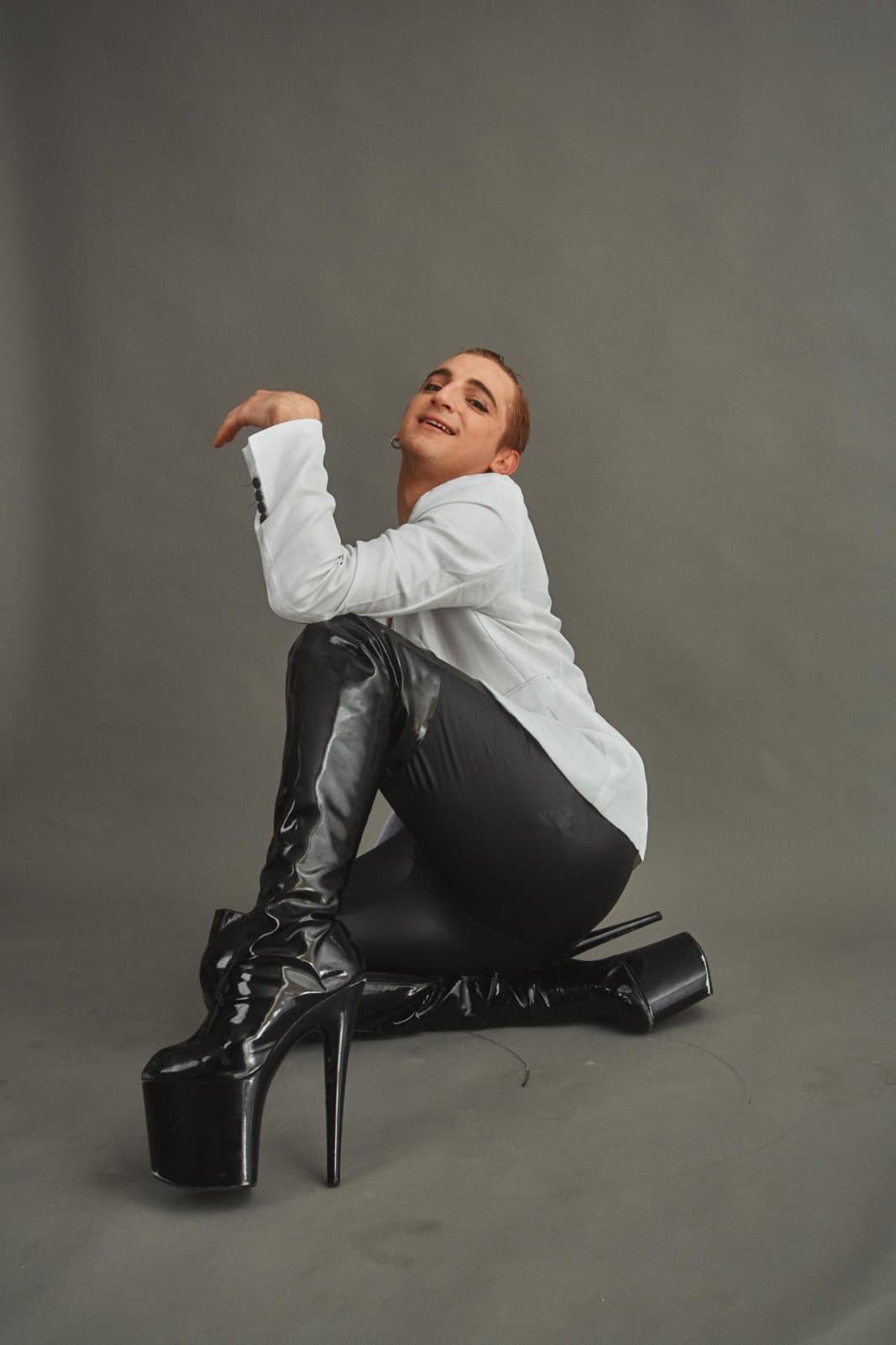 luna-pole-dance-academy-kallithea-ervis-sportshunter-5