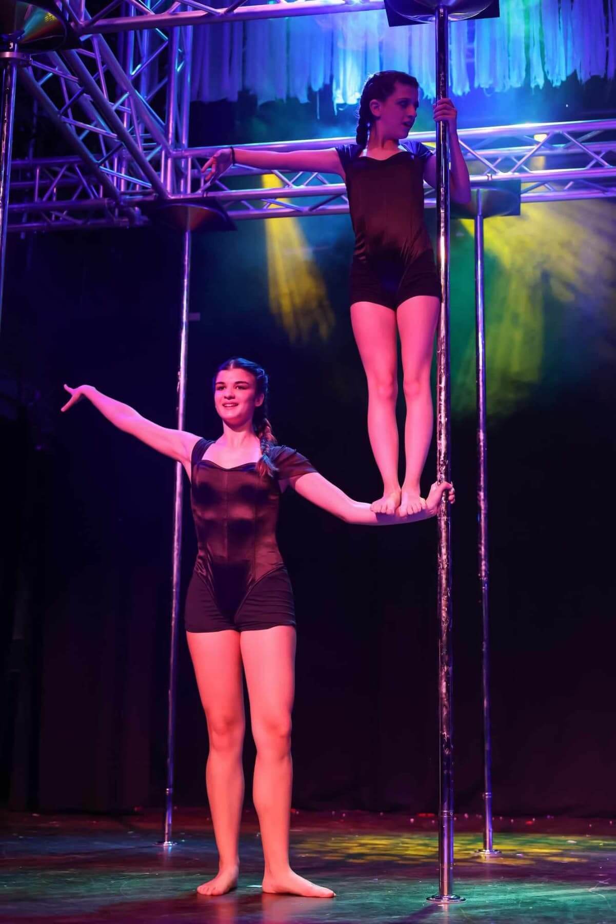 vertical-divas-athens-pole-dance-gia-paidia-korydallos-sportshunter-13