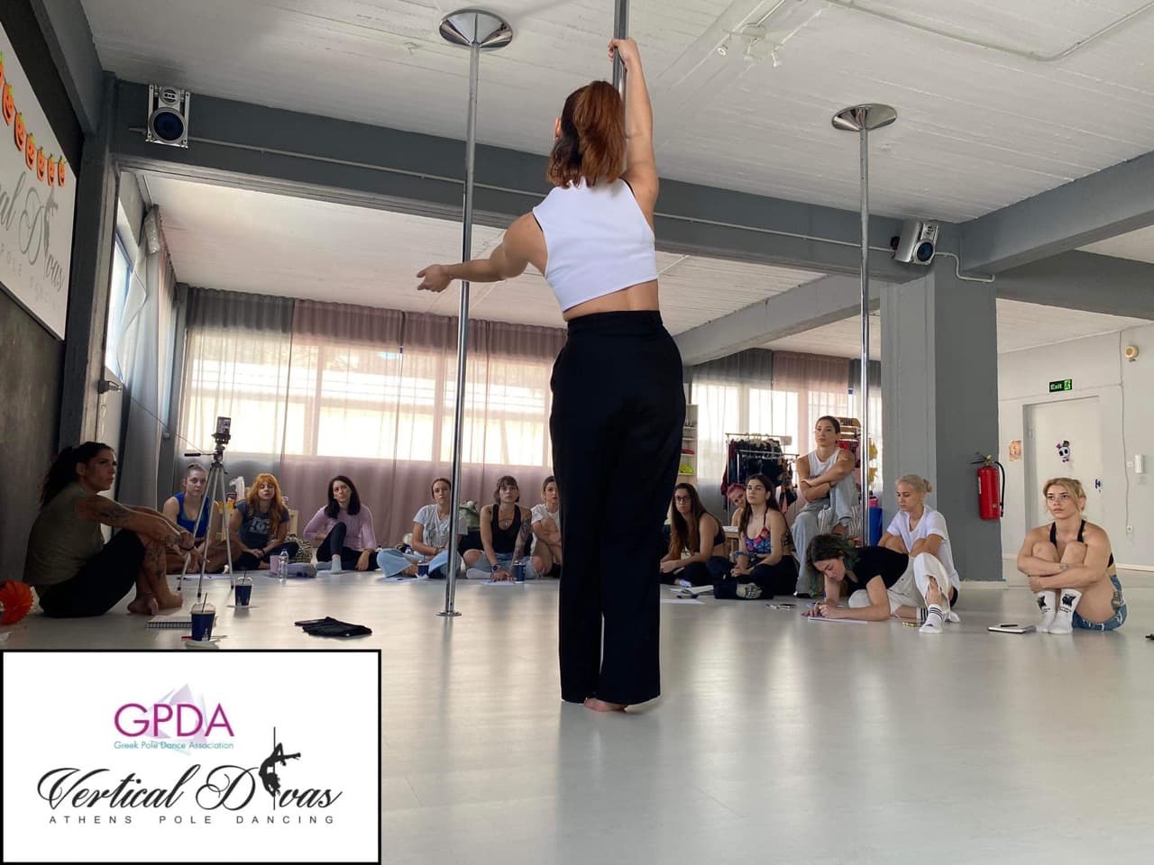 vertical-divas-athens-pole-dance-workshop-didaktikis-sportshunter5