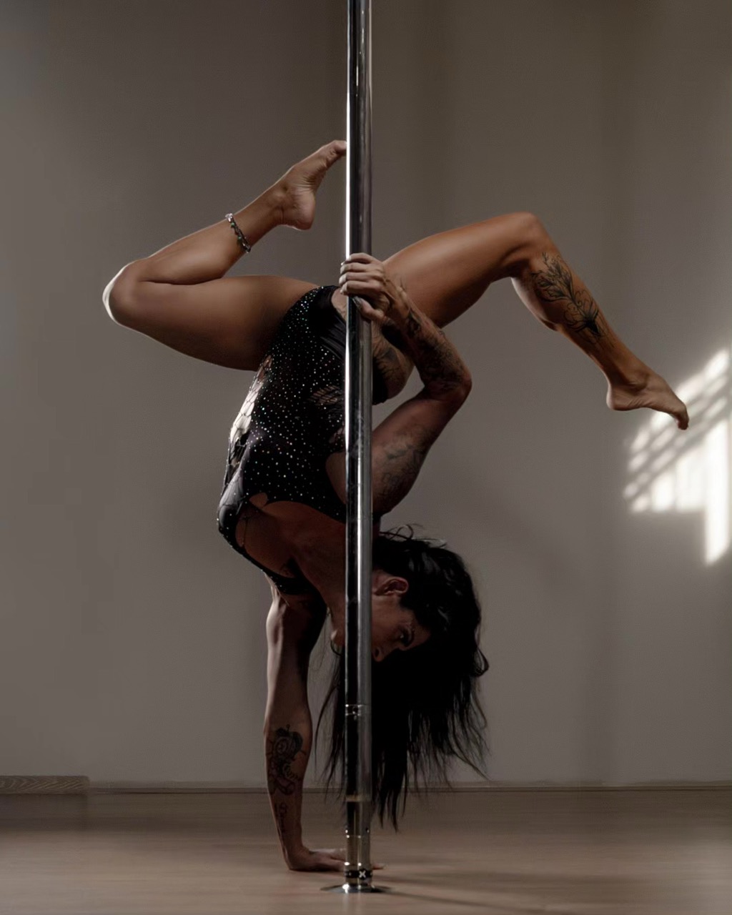 vertical-divas-pole-dance-nea-ionia-sportshunter-1 – μεγάλη