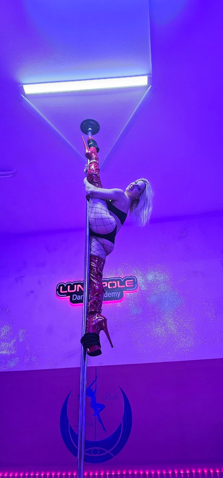 luna-pole-dance-academy-exotic-pole-kallithea-sportshunter-5