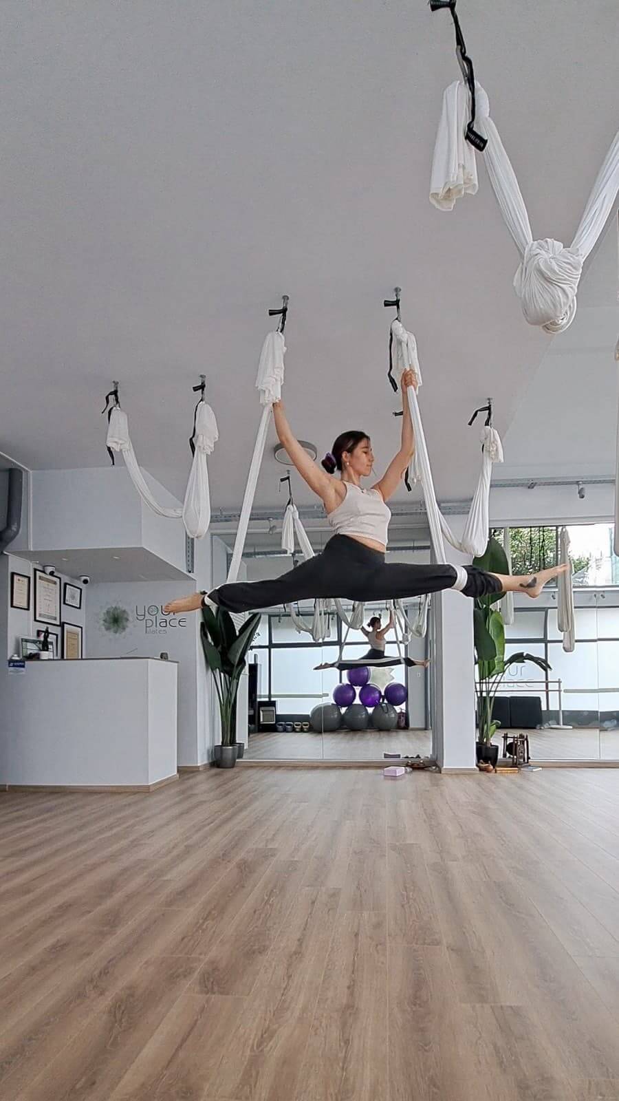 your-place-studio-peiraias-aerial-yoga-01-sportshunter