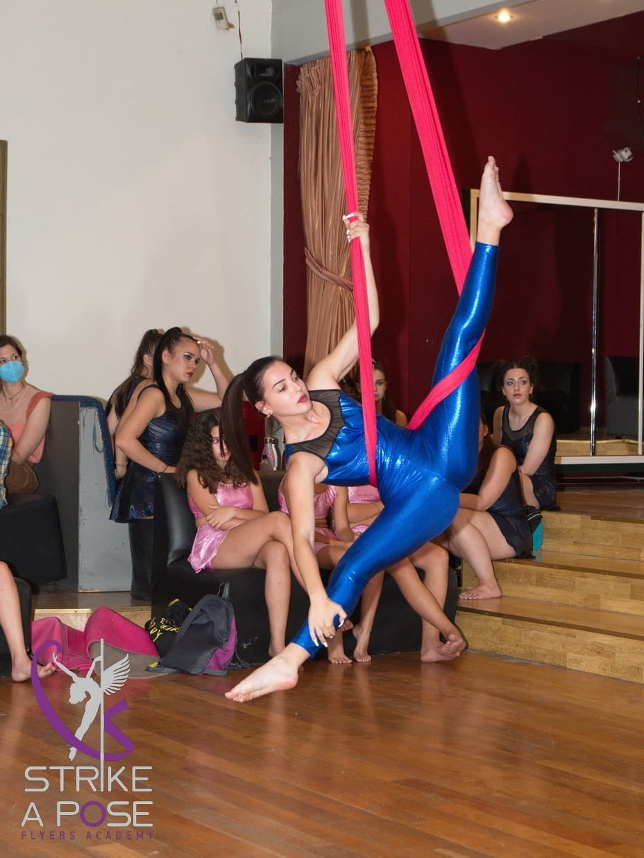 strike-a-pose-argyroupoli-aerial-yoga-sportshunter-16