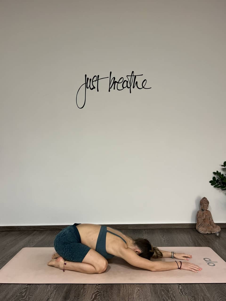 just-breathe-chalkida-yin-yoga-sportshunter-1