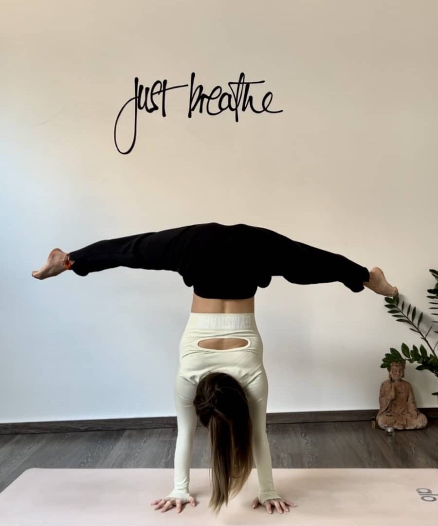 just-breathe-chalkida-yoga-vinyasa-sportshunter-5 Large
