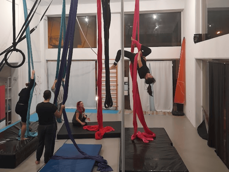 kyvos-training-athens-aerial-silks-sportshunter-6