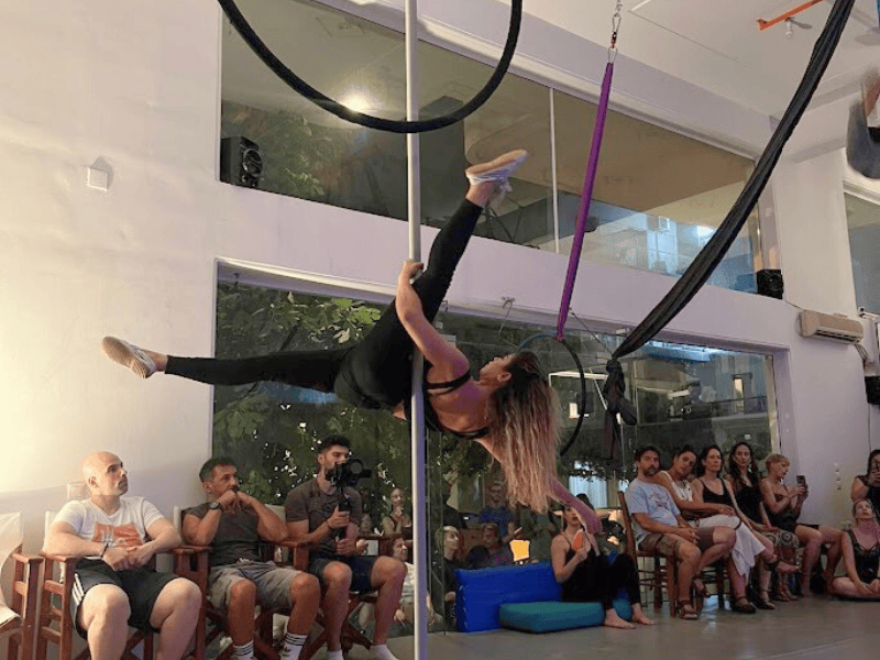 kyvos-training-athens-pole-dance-sportshunter-14