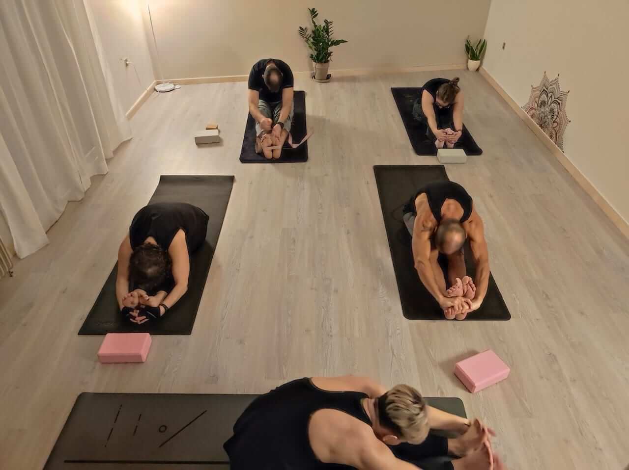 body-and-mind-release-yoga-keratsini-sportshunter-3