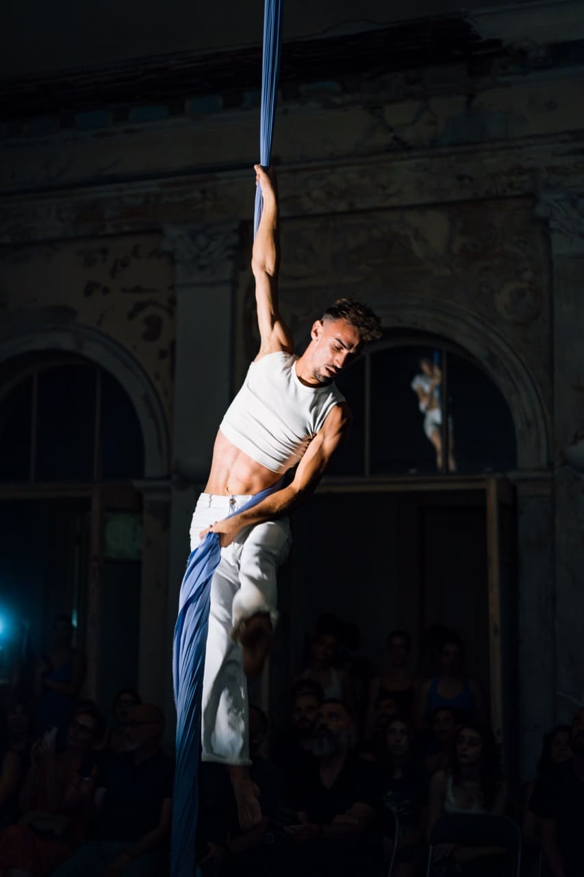 momentum-aerial-acrobatics-athina-aerial-arts-athina-sportshunter-13