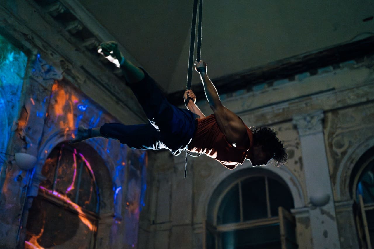 momentum-aerial-acrobatics-athina-aerial-arts-athina-sportshunter-4