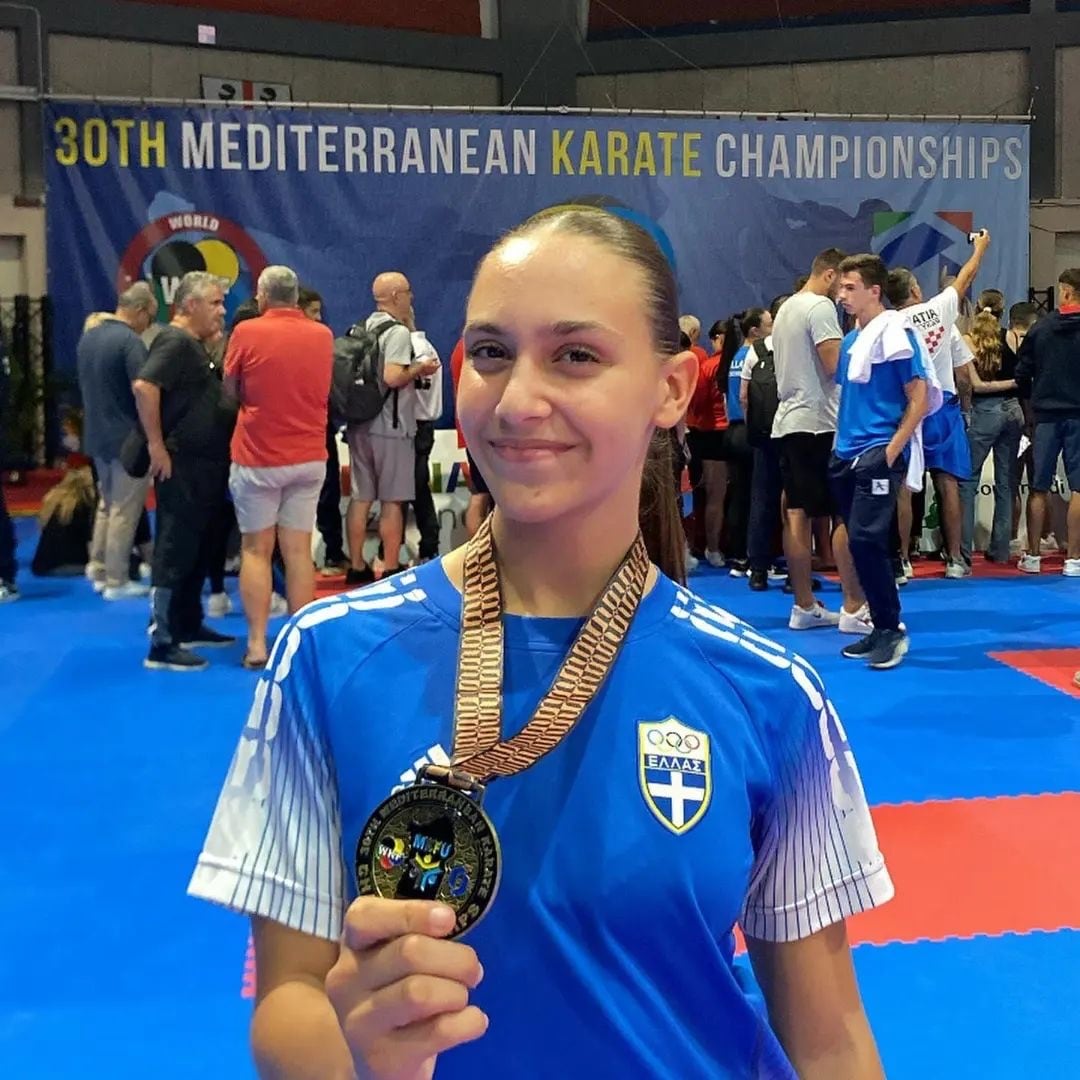 polydeykis-karate-nea-artaki-sportshunter-3i-thesi-gia-tin-anastasiadi-anastasia-stous-mesogeiakous-agones-karate-3