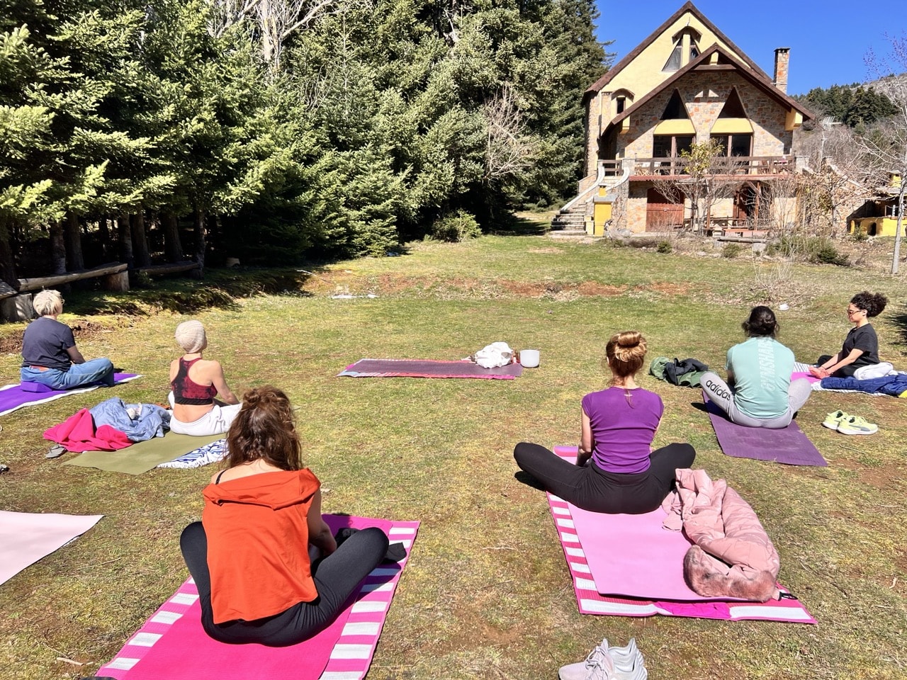 just-breathe-yoga-retreat-eyoia-sportshunter-3