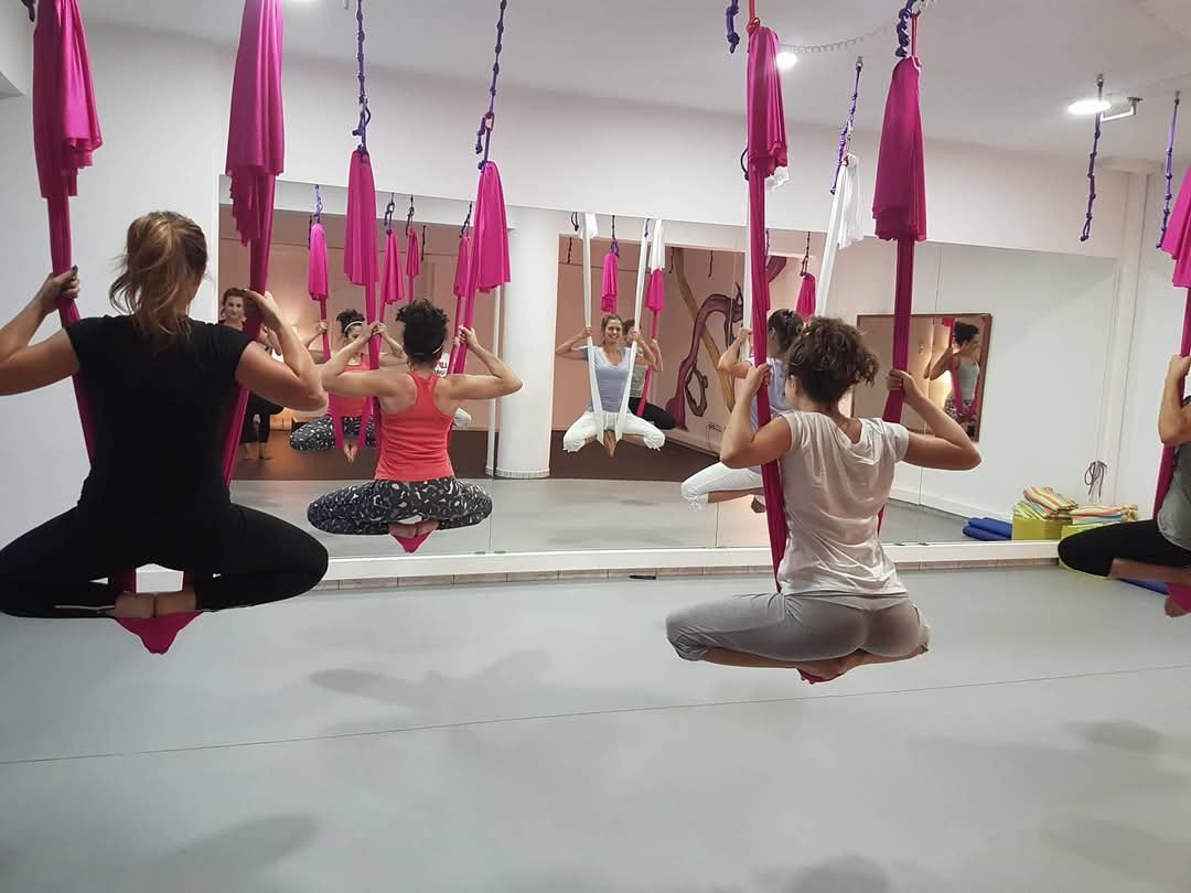 play-and-fly-acroyoga-gerakas-sportshunter-1