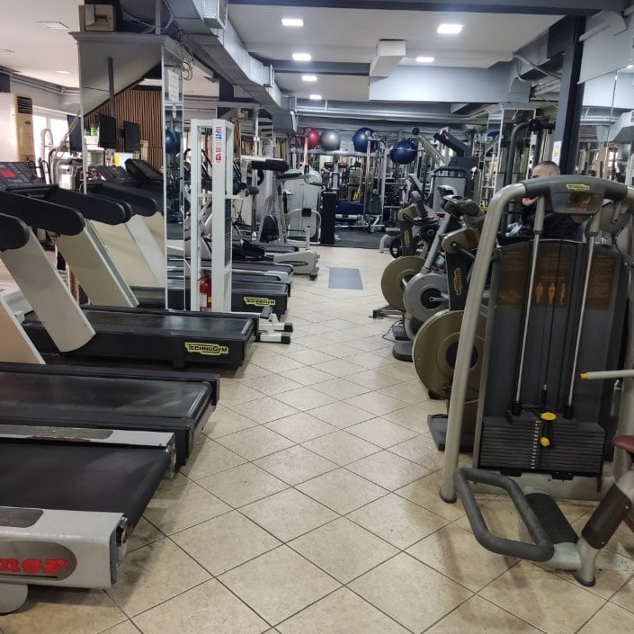 BIGGER GYM