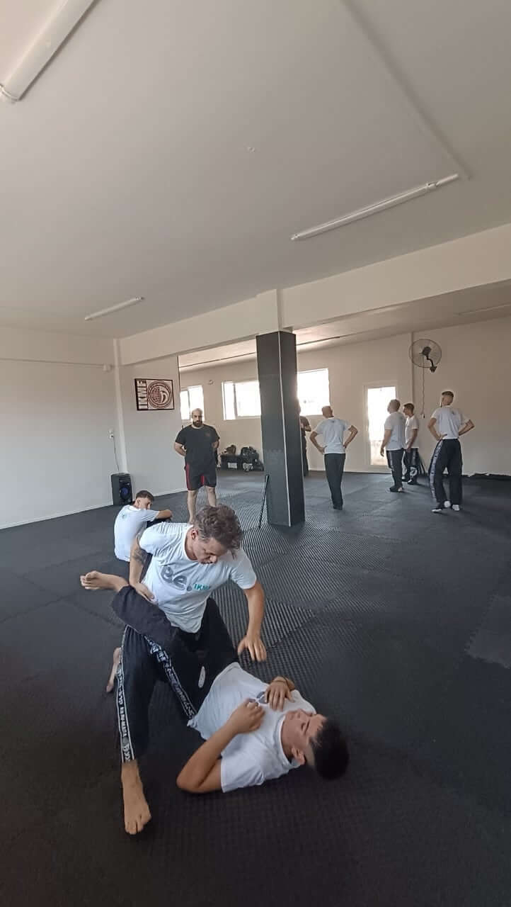 be-brave-krav-maga-club-krav-maga-chaidari-sportshunter-3