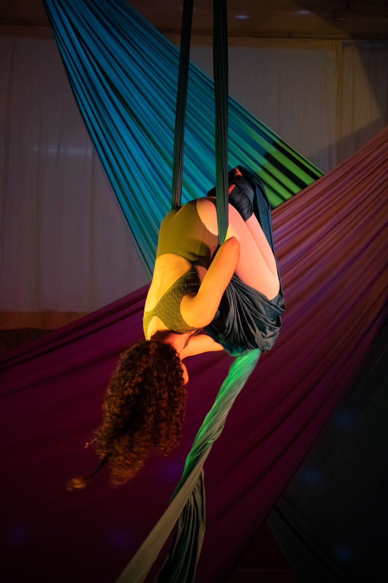 flight-school-aerial-silks-chania-sportshunter-5