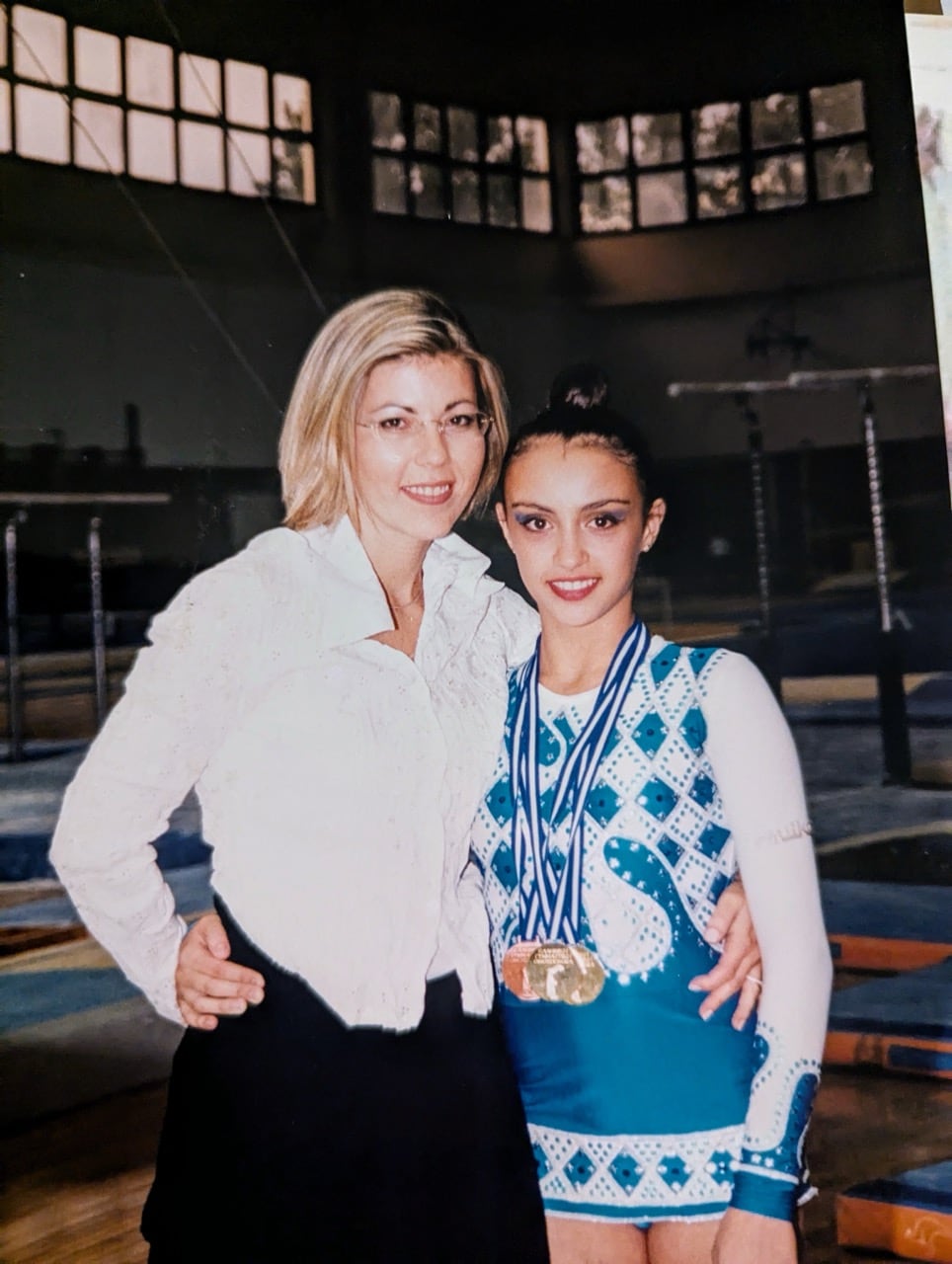 serg-dramas-and-rg-artemis-dramas-rythmiki-gymnastiki-drama-sportshunter-istoria-11
