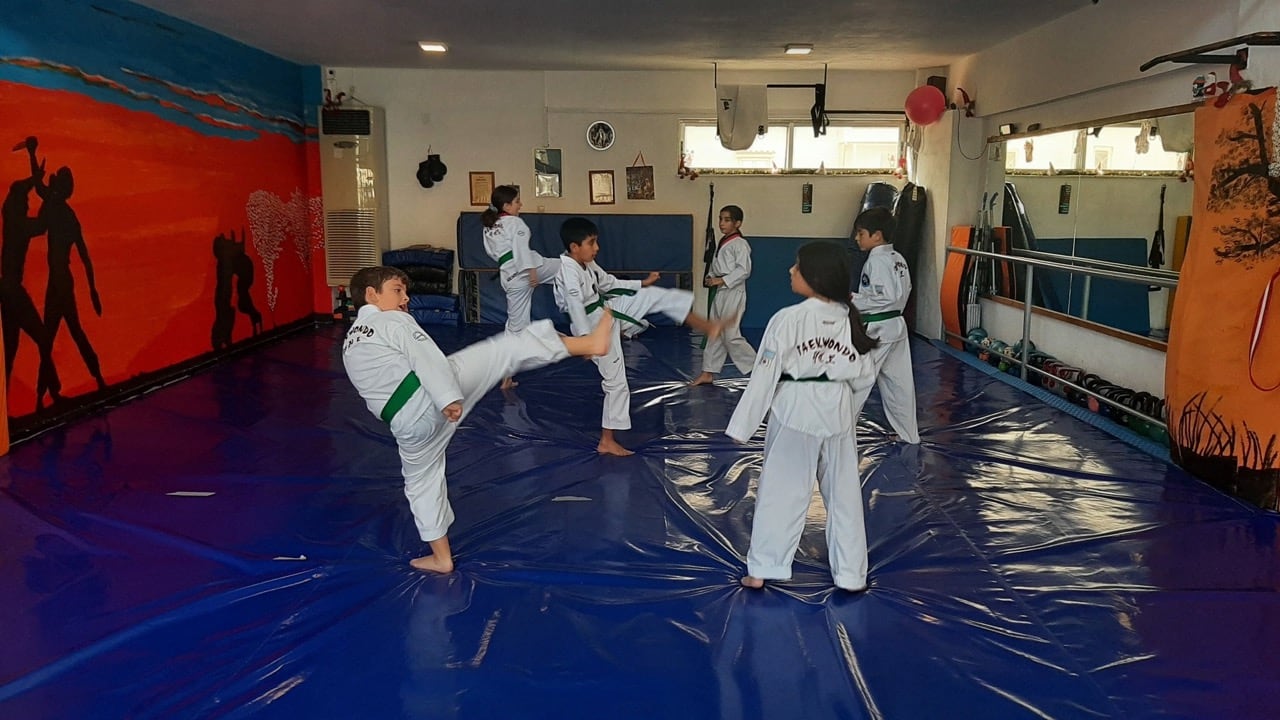 to-pneyma-ton-polemiston-taekwondo-vrilissia-sportshunter-2