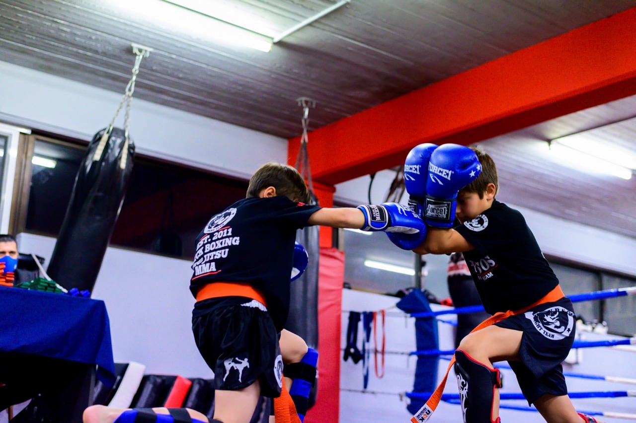 pyrsos-fight-team-kick-boxing-koropi-sportshunter-kids-1