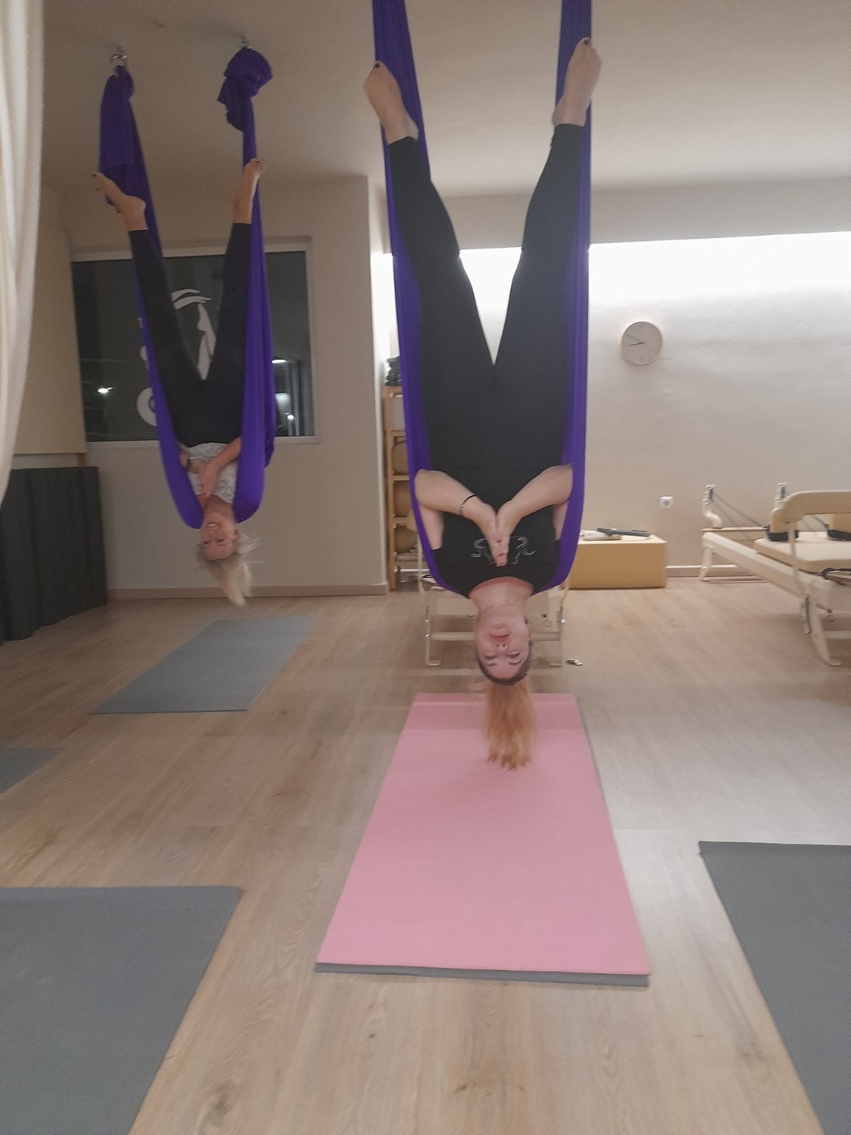 body-flow-yoga-and-pilates-studio-aerial-yoga-agios-dimitrios-sportshunter-6
