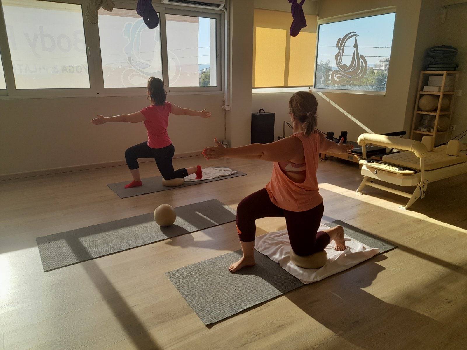body-flow-yoga-and-pilates-studio-pilates-mat-agios-dimitrios-sportshunter-4