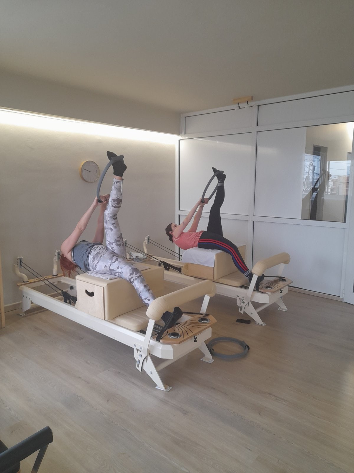 body-flow-yoga-and-pilates-studio-pilates-reformer-agios-dimitrios-sportshunter-4
