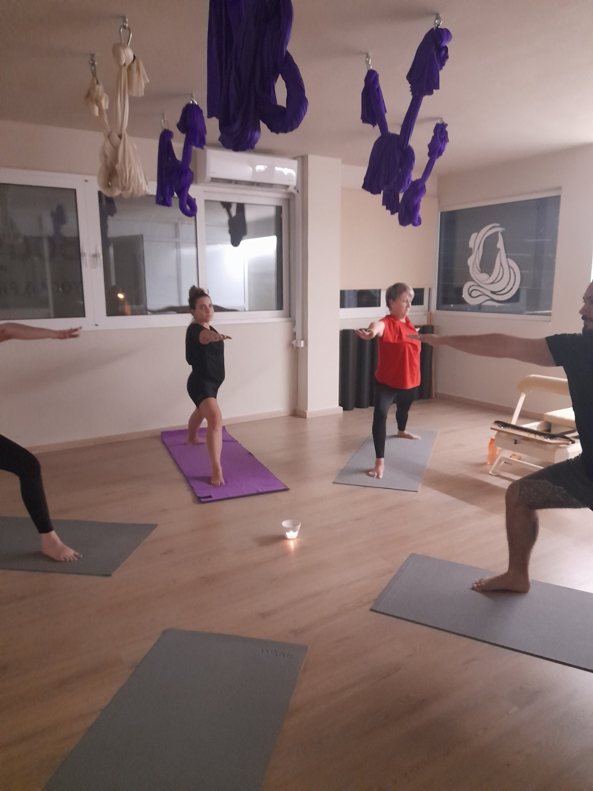 body-flow-yoga-and-pilates-studio-yoga-agios-dimitrios-sportshunter-1