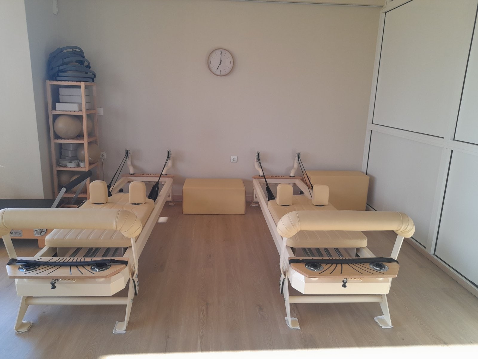 body-flow-yoga-and-pilates-studio-yoga-agios-dimitrios-xoros-sportshunter-7